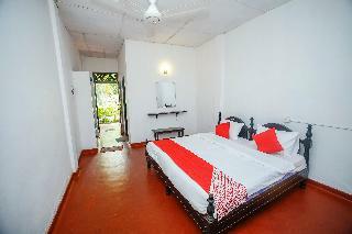 Nilaveli Corridor Hotel