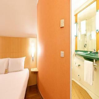 Hotel Ibis Leshan City Center