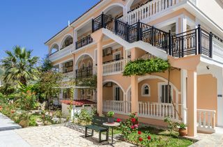 Apartamentos Athina Apts