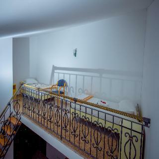 Hotel Pharos