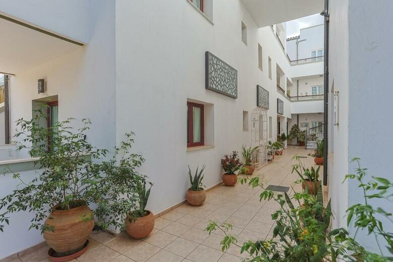 Apartamentos Bella Elena "by Checkin"