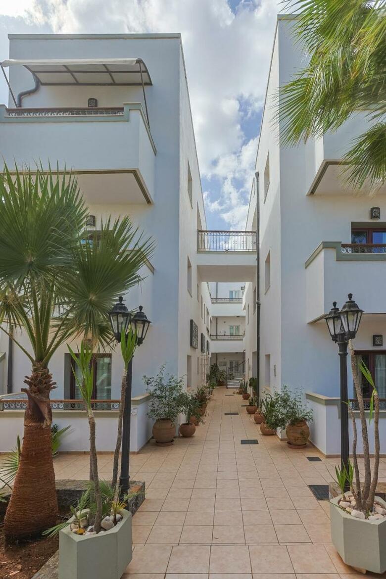 Apartamentos Bella Elena "by Checkin"