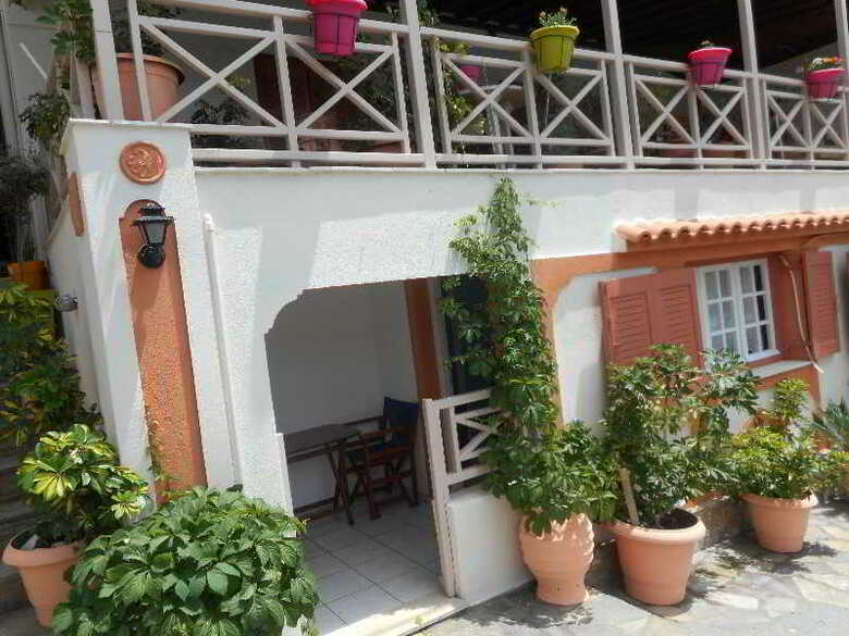 Hotel Galazios Kolpos Pension