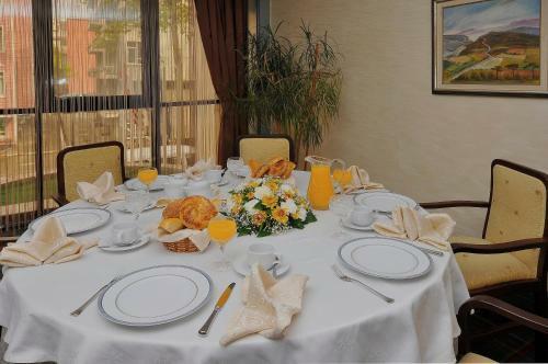 Aldino Hotel
