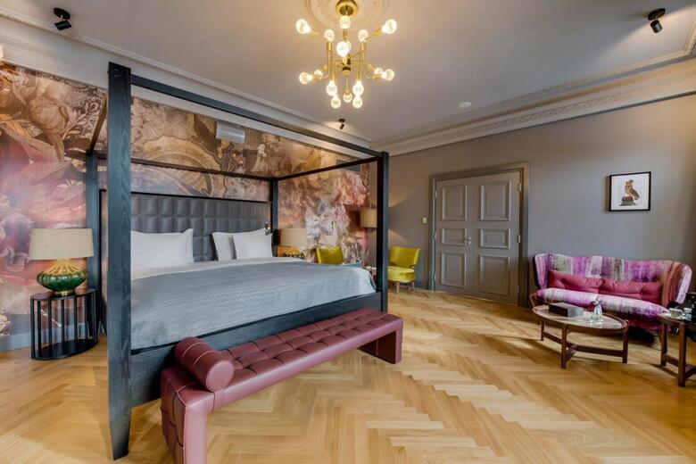 Grand Poet Hotel By Semarah