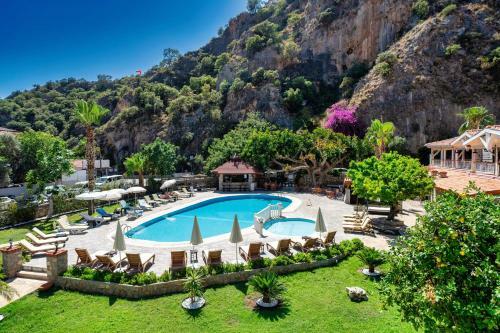Ata Lagoon Beach Hotel