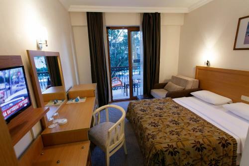 Hotel Perdikia Beach