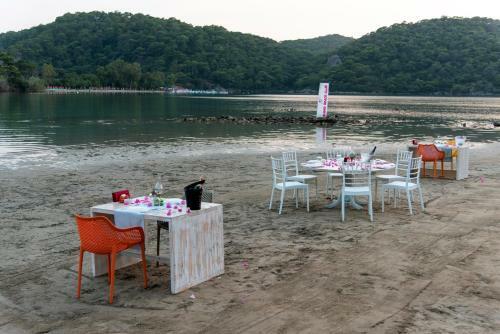 Sugar Beach Club
