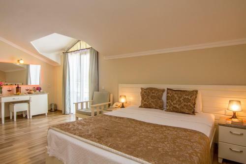Unsal Hotel