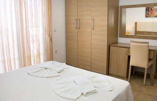 Gennadi Garden Apartments