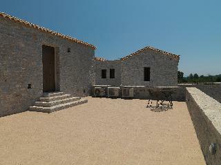 Hotel Kamares Villa