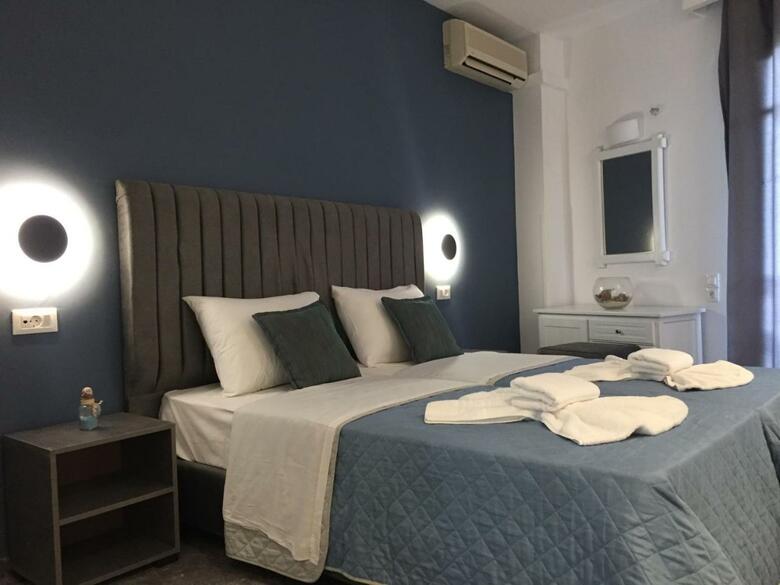 Adamakis Hotel