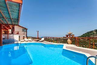 Aparthotel Estate Kares