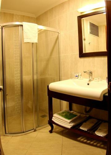 Saint John Hotel