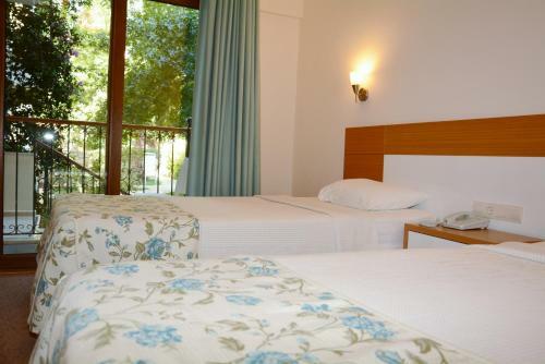 Perdikia Hill Hotel And Villas