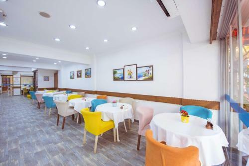 Infinity City Hotel