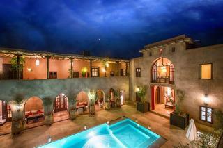 Hotel Caravanserai