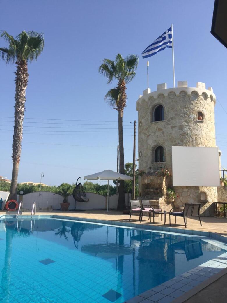 Hotel Antonis Apartments Pool Bar