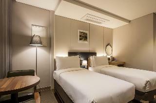 Lucebridge Hotel
