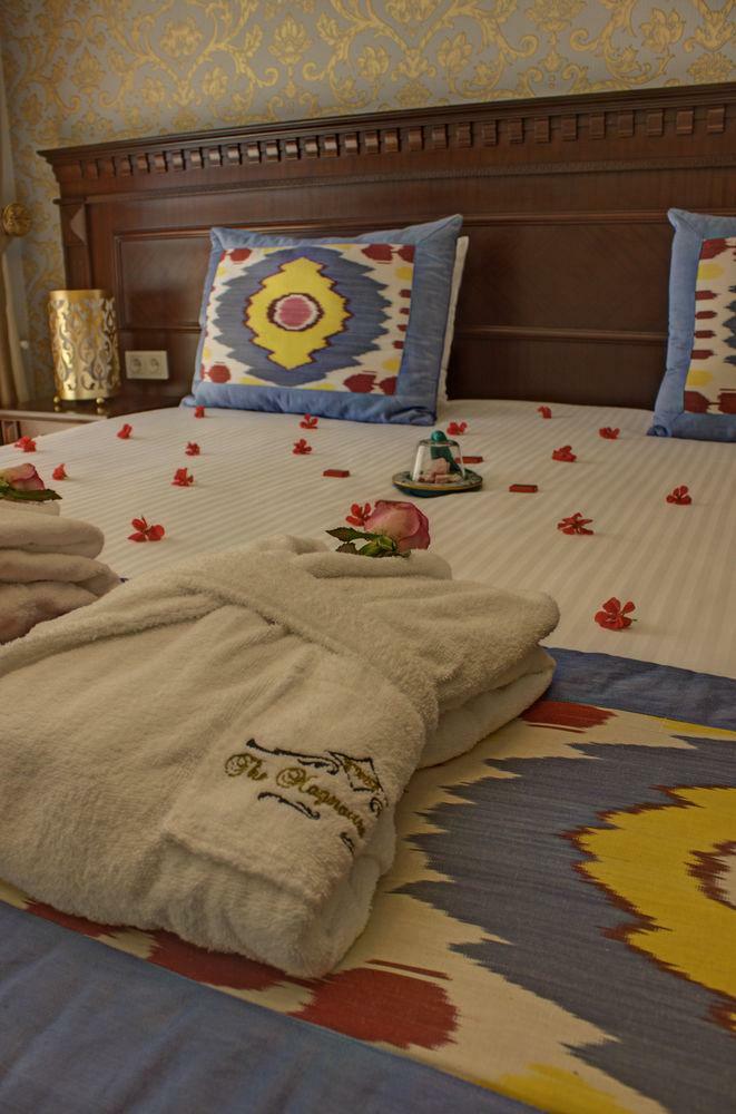 The Magnaura Palace Hotel