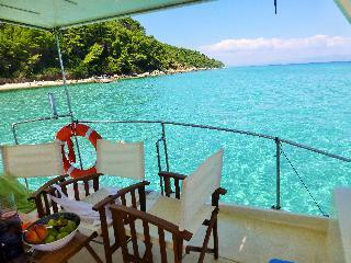 Akrogiali Exclusive Hotel ( Adults Only )