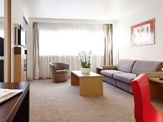 Hotel Novotel Chennai Omr