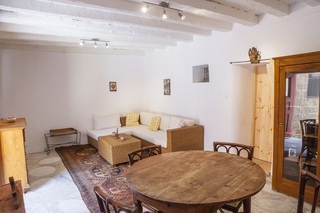 Apartamentos Red Door House