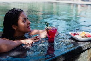 Hotel Alam Candi Dive Resort