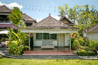 Hotel B Saya Villa And Restaurant