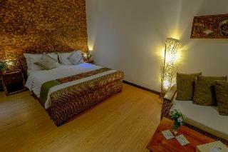 Hotel Kura Kura Resort