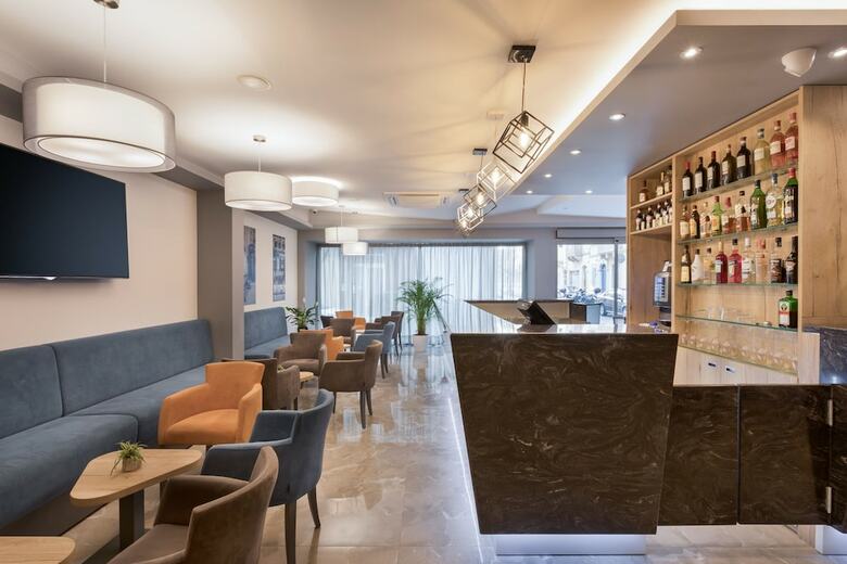 Azur Hotel By St Hotels