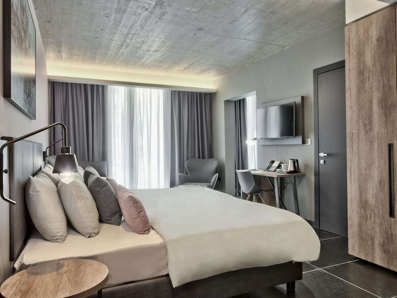Number11, Urban Hotel