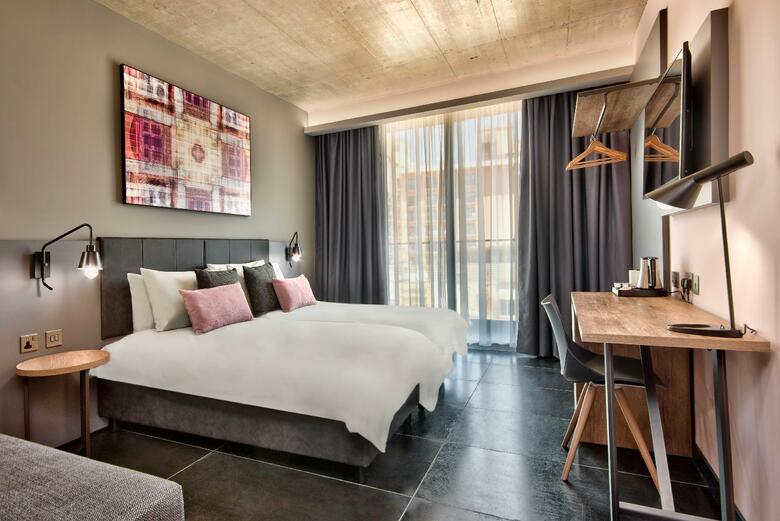 Number11, Urban Hotel