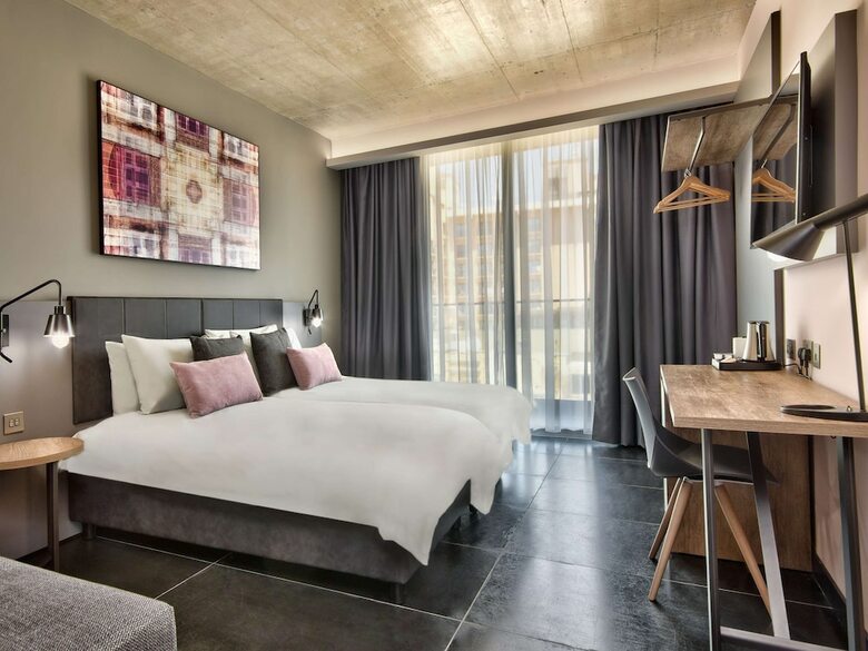Number11, Urban Hotel