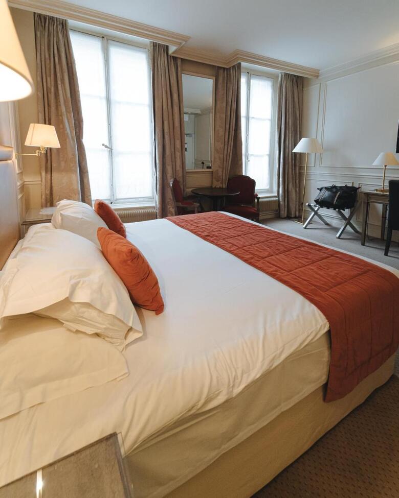 Hotel De L'universite