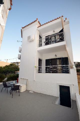 Apartamentos Koukounari Studios