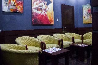 Hotel Crystal Court