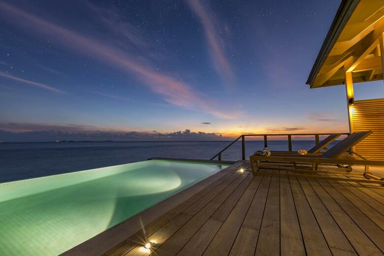 Hotel Hurawalhi Island Resort