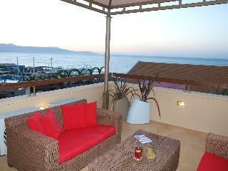 Mylos Hotel & Apartments