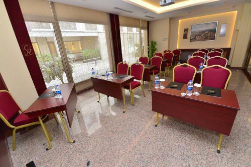 Golden Rest Hotel