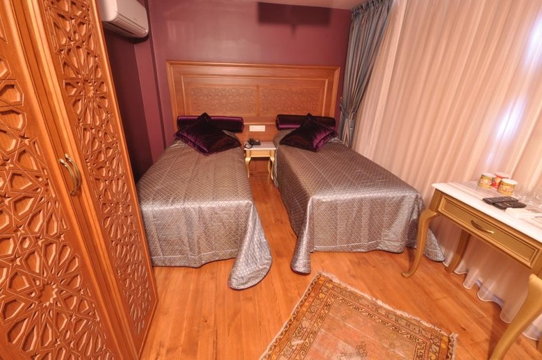 Merial Hotel