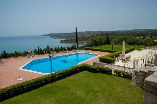 Apartamentos Afrato Village