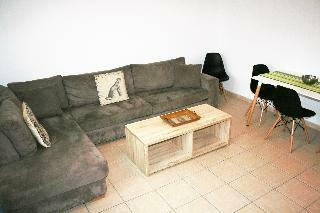 Lagoon View Apartments - Adults Only