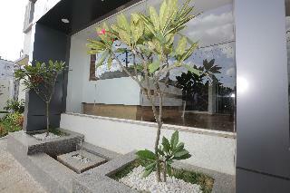 Hotel Meridien Suites - A Dubuque Suites, Bangalore