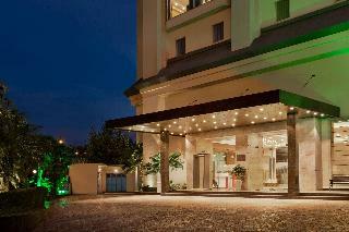 Hotel Ramada New Delhi Pitampura