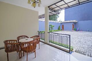 Reddoorz Near Mercu Buana University