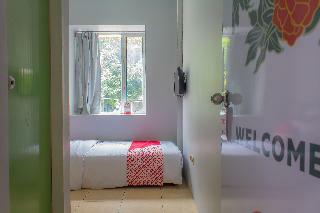Hotel Oyo 208 G House