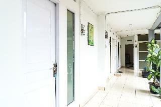 Hotel Oyo 617 Sukaraja Residence