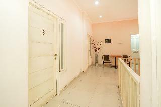 Hotel Oyo 450 Semampir Residence