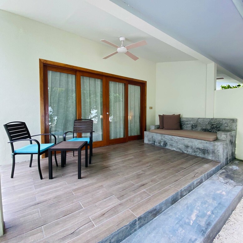 Hotel Rahaa Resort
